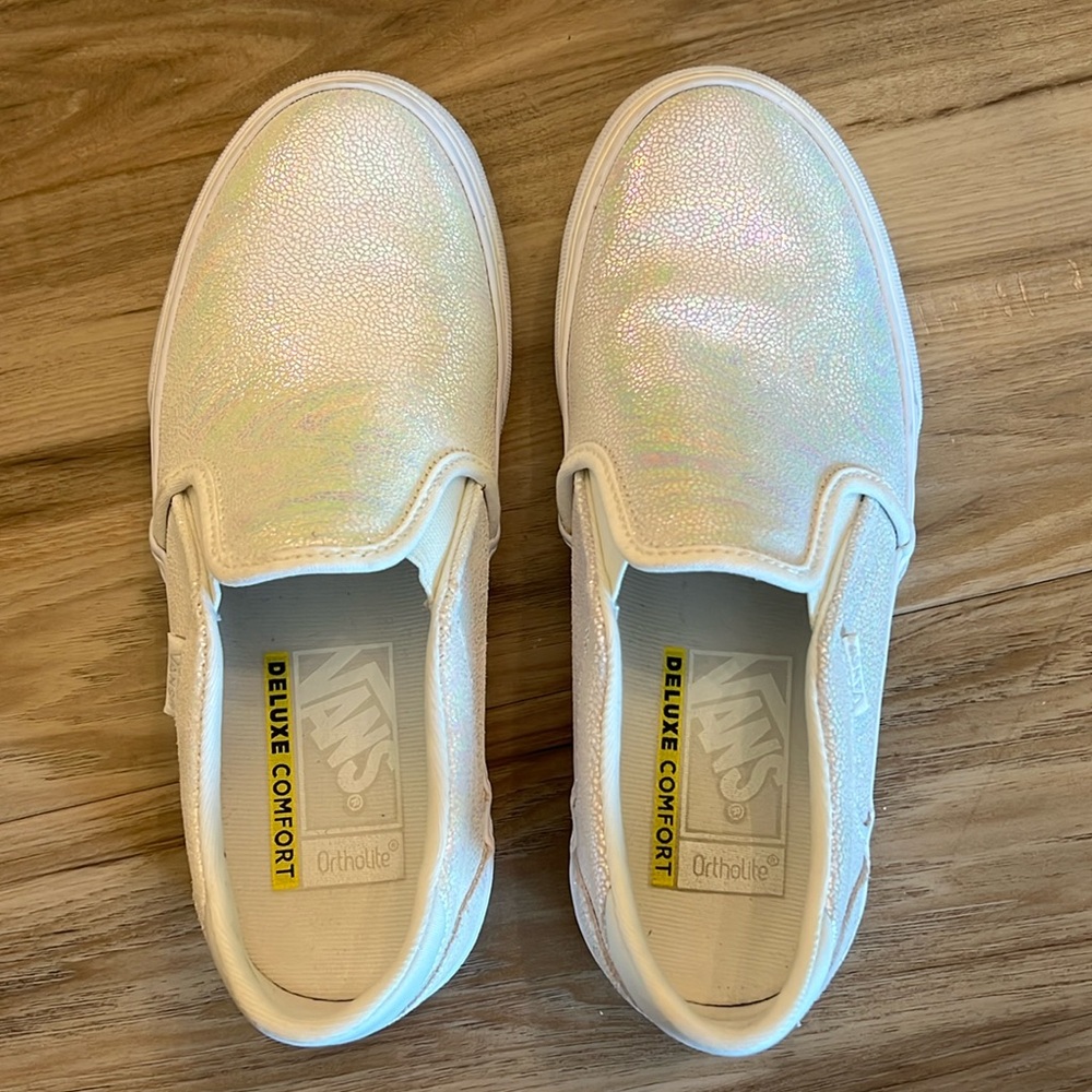 Vans deluxe comfort slip on shoes
